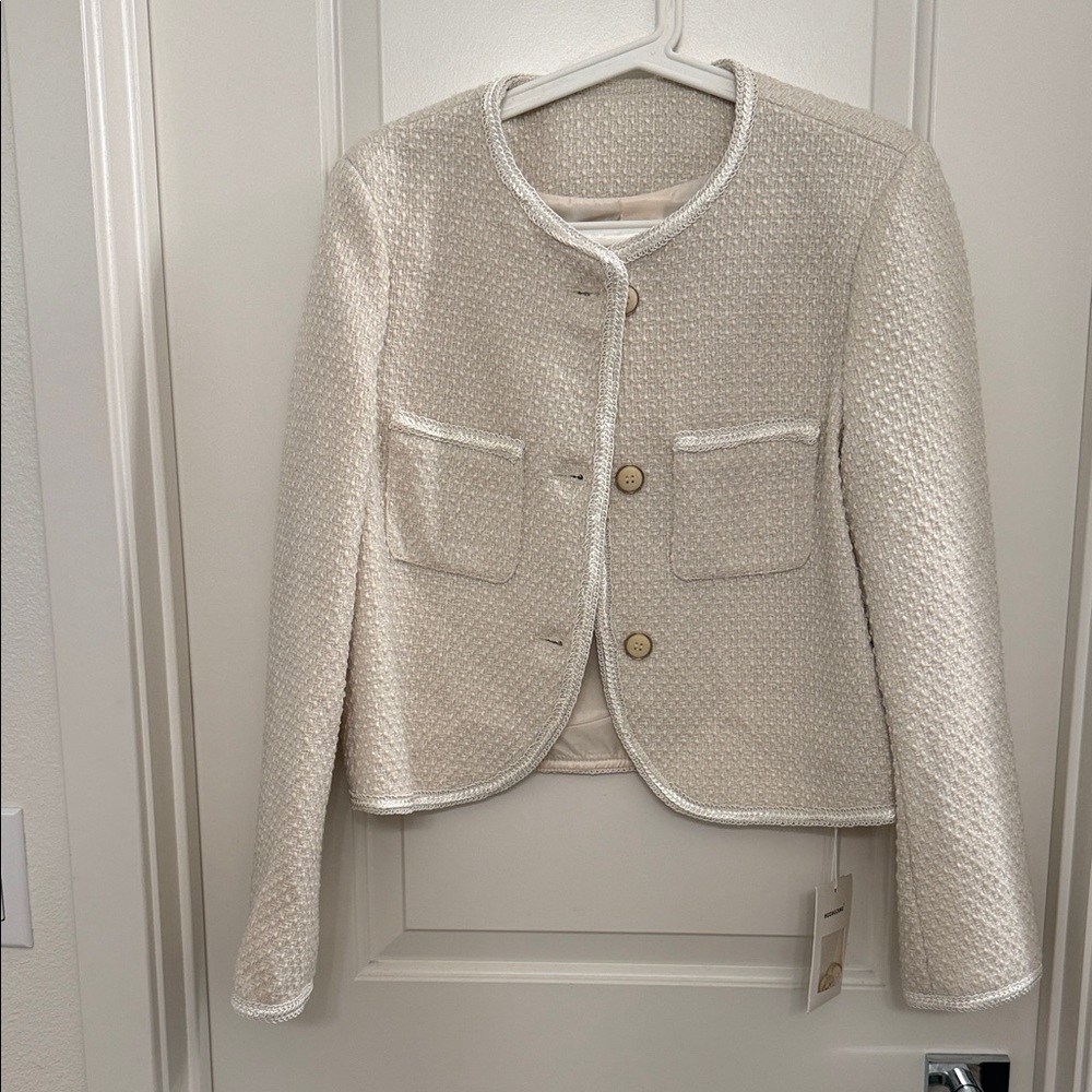 Elegant Cream Women's Jacket